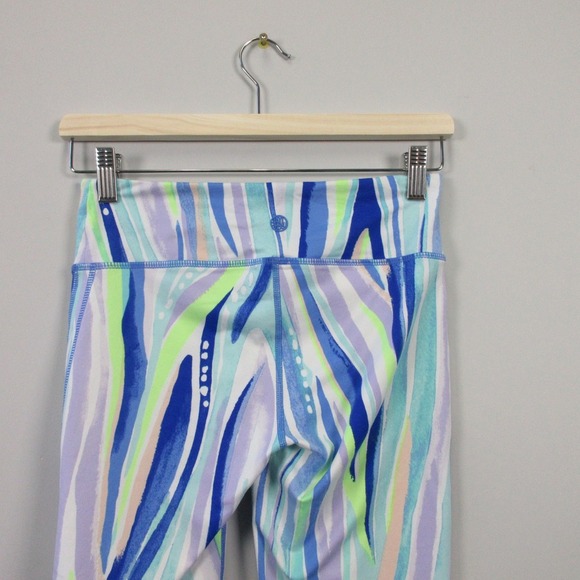 Lilly Pulitzer Luxletic Weekender Leggings S Blue Multishore Perfection Crop 202 - Picture 6 of 12